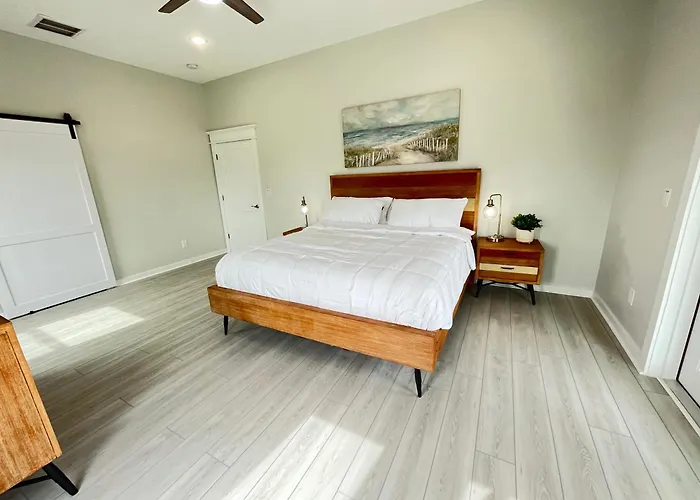 Emerald Coast Retreat 2 4Person Golf Carts Large Swim Spa Included