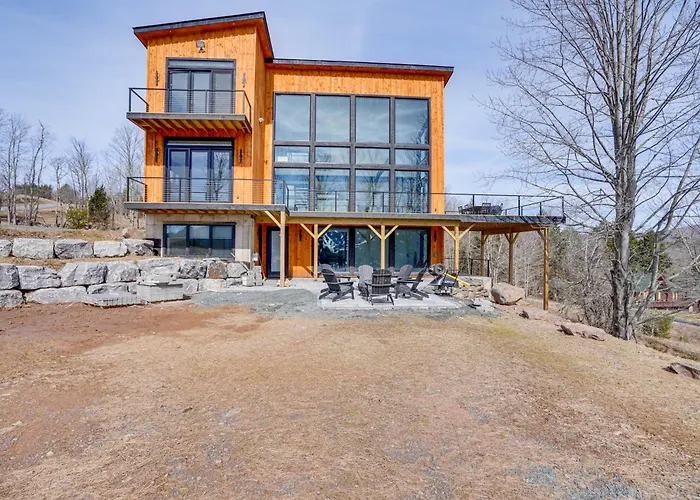 Custom Windham Mtn Villa W/ Pool, Theater & Views!