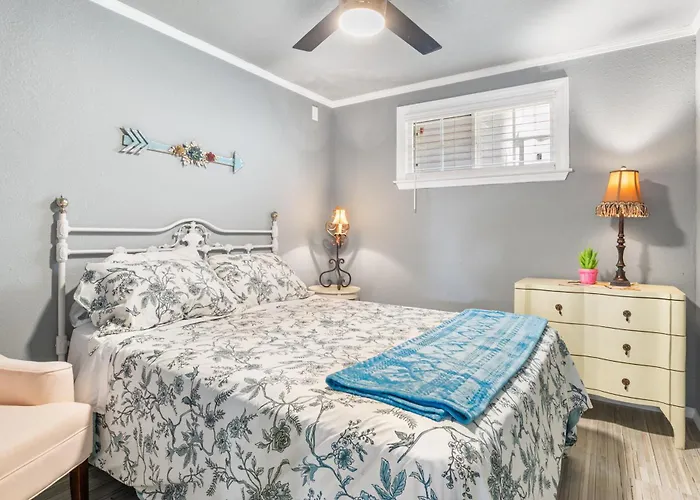 Salt Block - French Serenity Suite 3