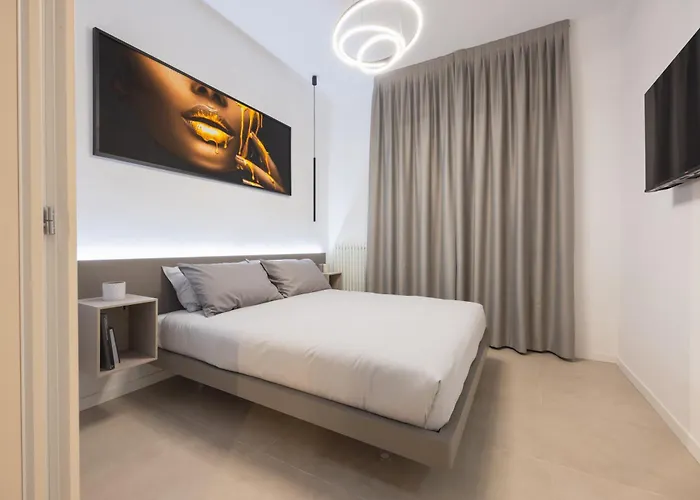 Luxury Station Suite