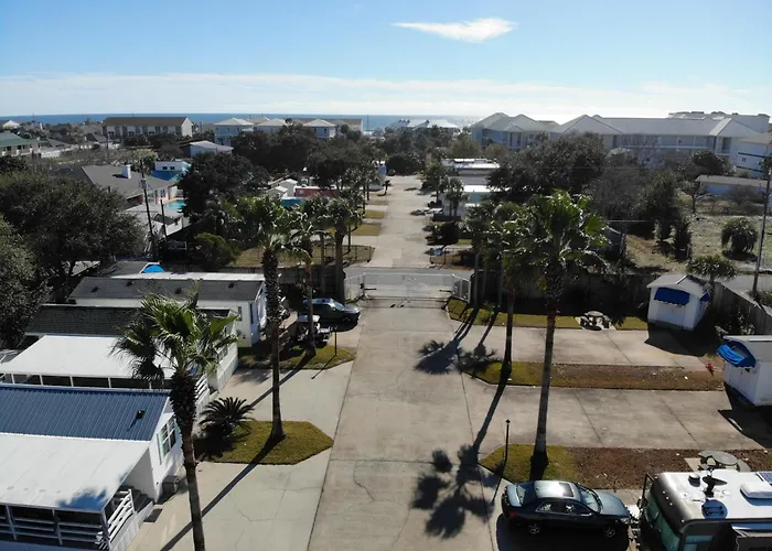 Family Friendly Beach Home Located In Beautiful Miramar Beach, Fl