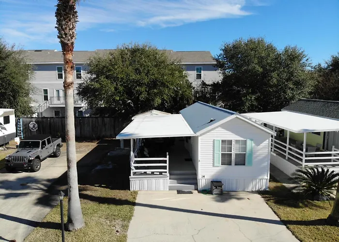 Family Friendly Beach Home Located In Beautiful Miramar Beach, Fl