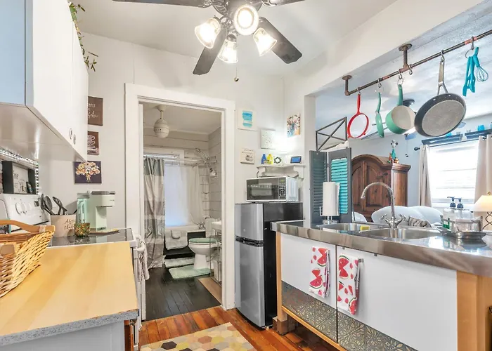 The Coziest Cottage In Waxahachie