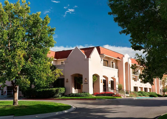 The Querque Hotel