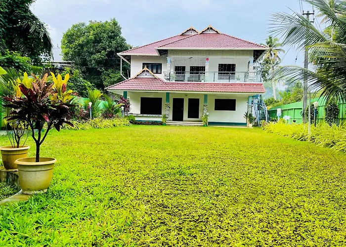 Abode Homestay Alleppey - Private 7Br Coastal Villa Near Omanapuzha Beach