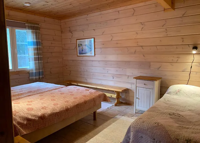 Hostel Lomakivi
