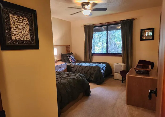 Hale Mauna Loa Upper Level With Shared Hot Tub