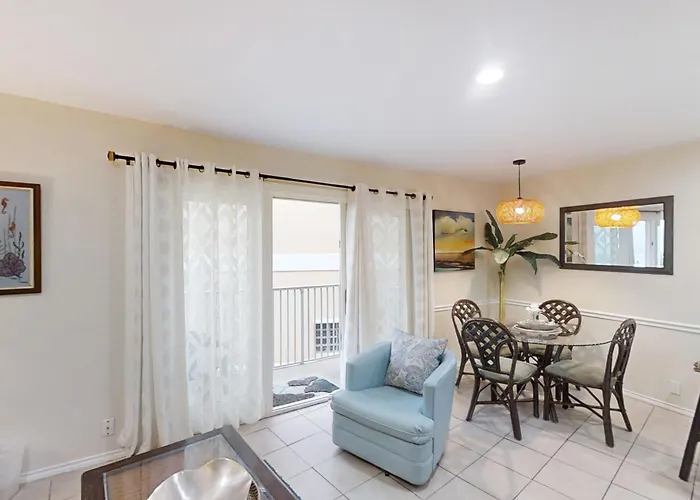 Vacation rental: La Internacional Condominiums #210