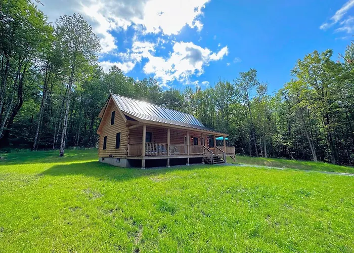 18Ha Log Home Close To Franconia Notch; Privacy, Fire Pit, Wifi, Pool/Gym Passes, Dog Friendly!