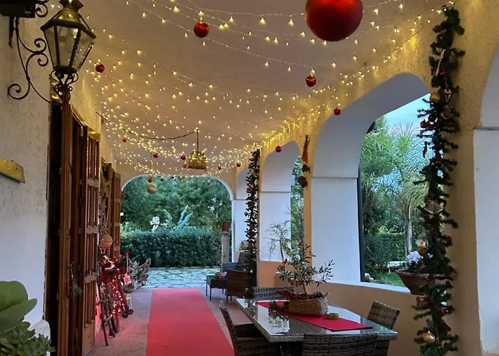 Villa Anna Guesthouse - Salento Airport Stay & Free Parking