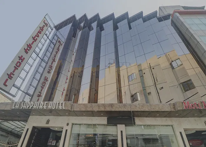 Townhouse 517 La Sapphire Near Delhi Airport