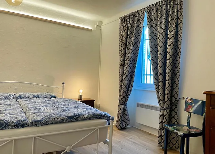 1912 - Blue Room - Old Town