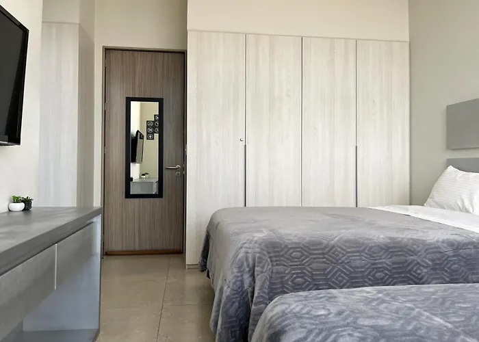 Laviu B&B Luxe Suites