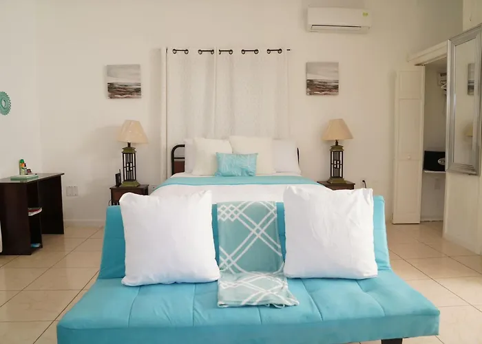 Villa Serenity By The Water- One Bedroom Water View Suite