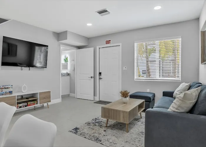 Sistrunk Shades Villas #3 - Brand New Townhomes Downtown Fort Lauderdale
