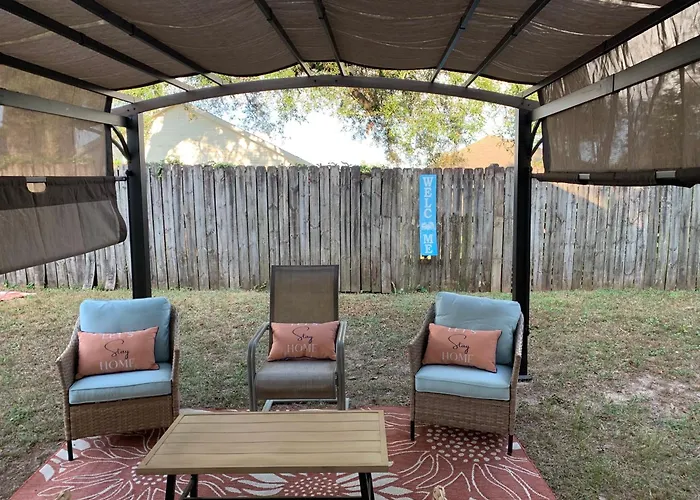 D'S Florida-Alabama Vacation Home Sleeps 14 Guests