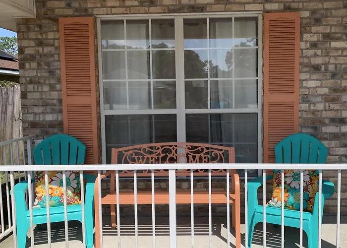 D'S Florida-Alabama Vacation Home Sleeps 14 Guests