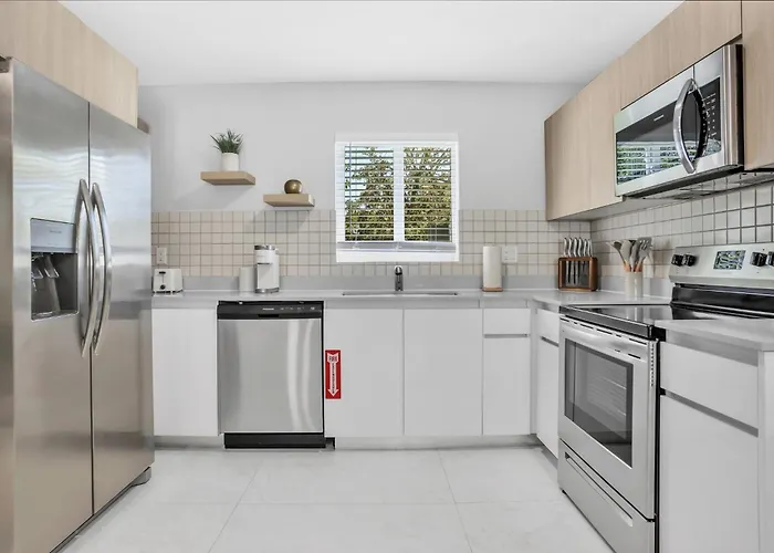 Sistrunk Shades Villas #2 New Downtown Fort Lauderdale Townhomes