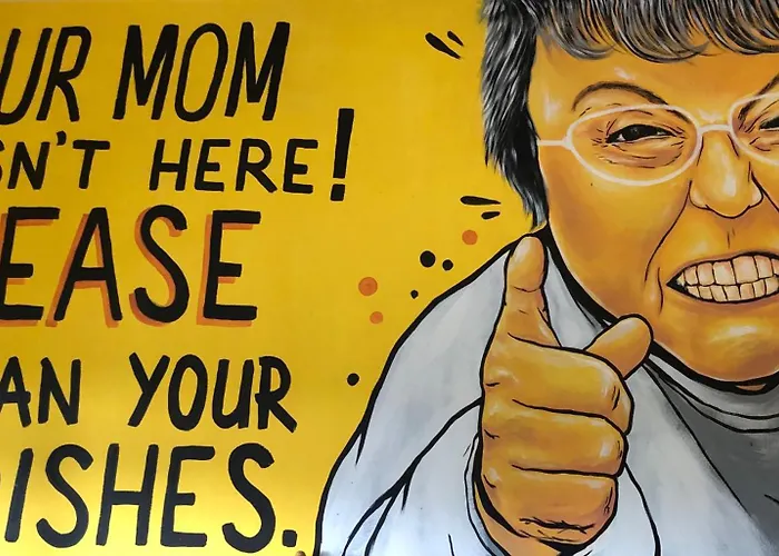 Hostel: Lake View Hostel