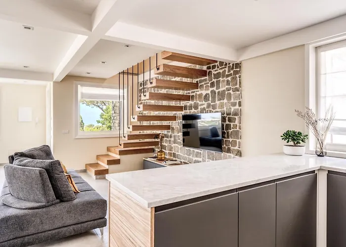 Maison Annie - Mental Wellness Retreats