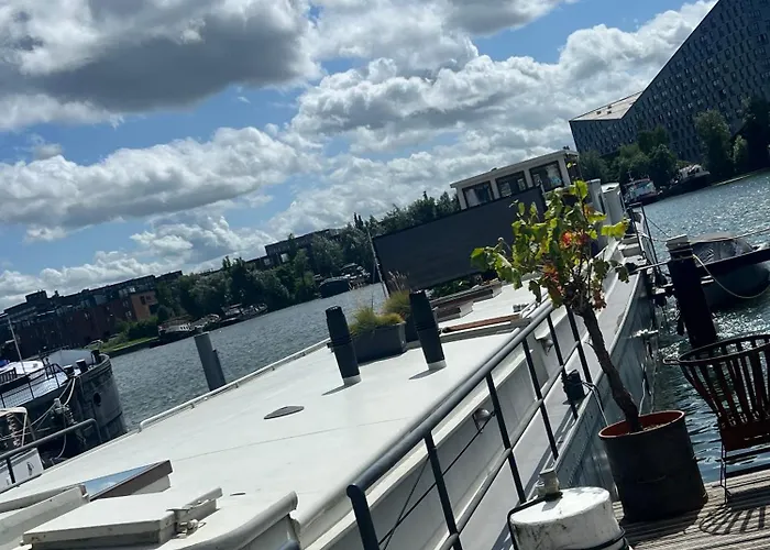 Boat & Boost Amsterdam