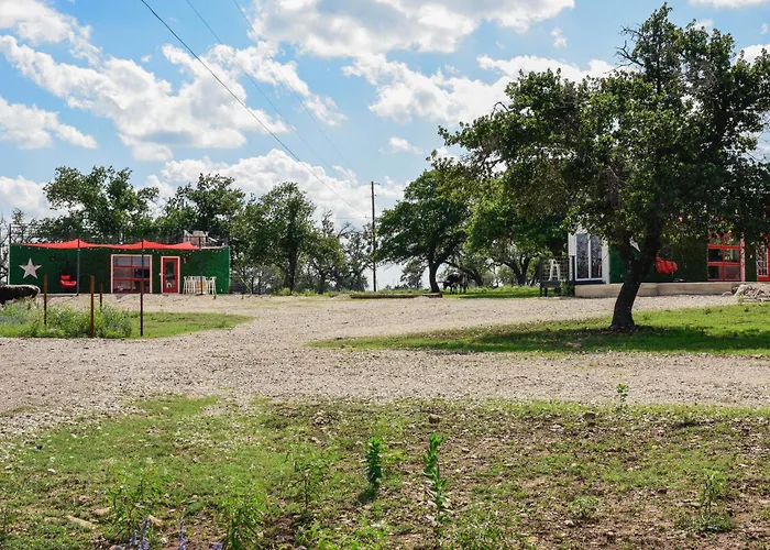 Best Little Fredericksburg Texas Bed And Breakfast