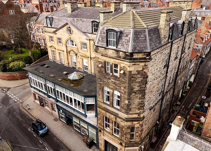 Golf hotel: The Resolution Hotel