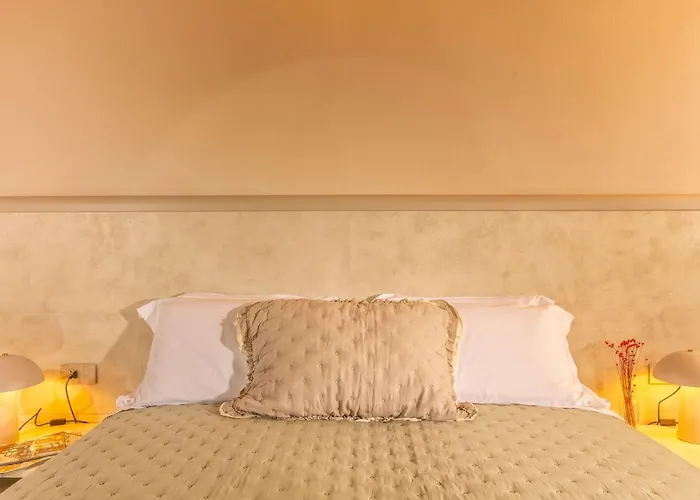 Palazzo Falcinelli Luxury Room In Montepulciano Center With Air Conditioning And Elevator