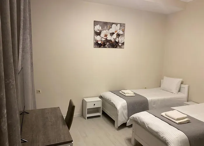Cultural Crossing Hotel