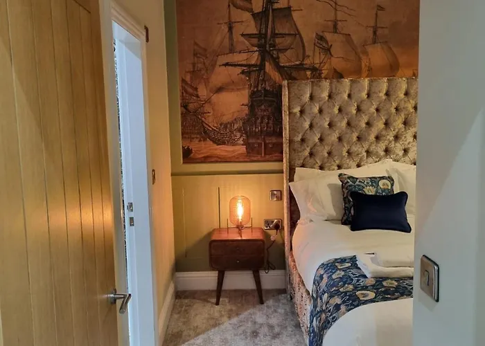 Golf hotel: The Resolution Hotel