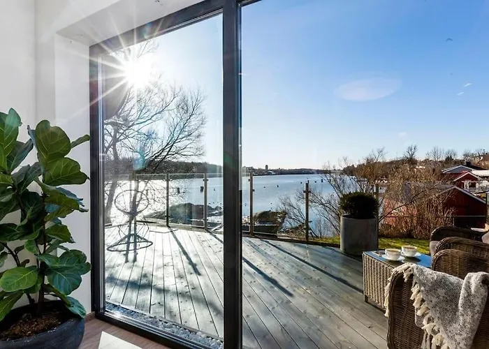Flott Moderne Hus Langs Elven!