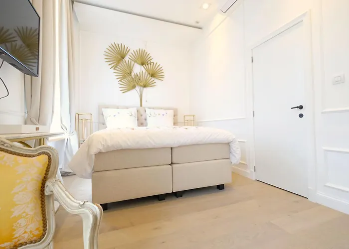 Room Jade - La Maison De La Duchesse De La Valliere - Parking Prive