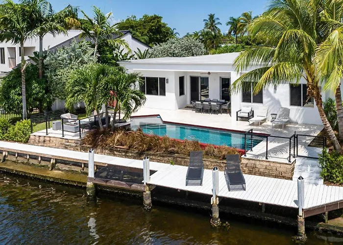 Villa St-Barth Waterfront W Htd Pool By Viac