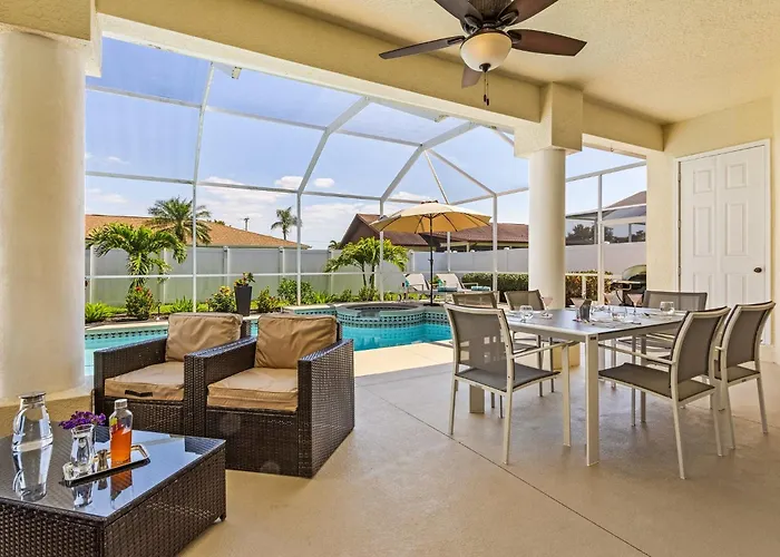 Villa Haze, Private Heated Pool & Spa, South Cape Coral