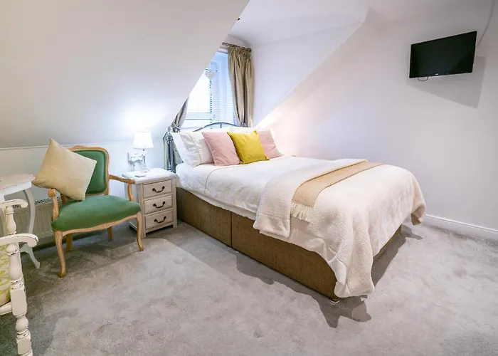 Trefoil Guest House