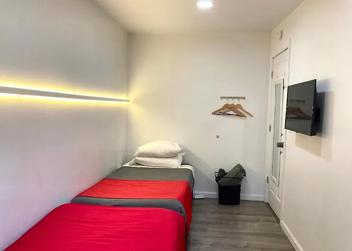 Modern Guesthouse Ironbound Newark With Kitchen-Fasttraintonyc-Onestoptoairport