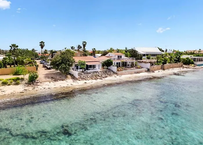 Pixel Paradise Oceanfront Villa With Stunning Views