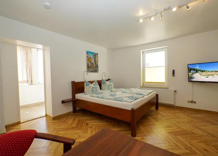 Pension Middel