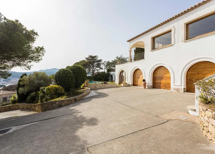 Villa Maricel