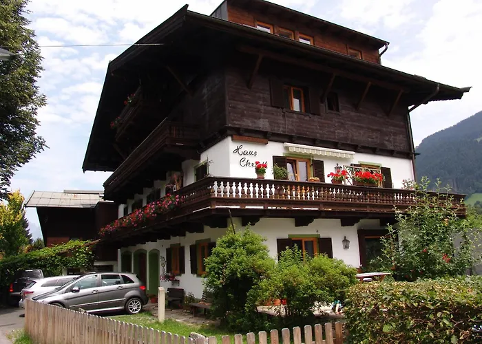 Christl, Haus