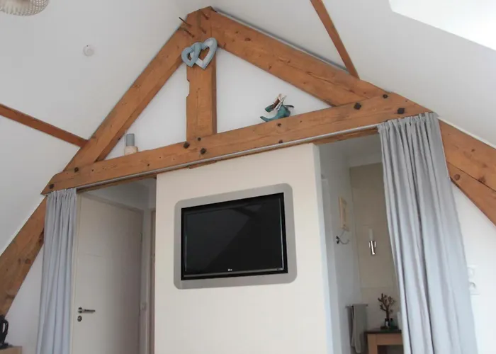 Au Coeur Des Hotes