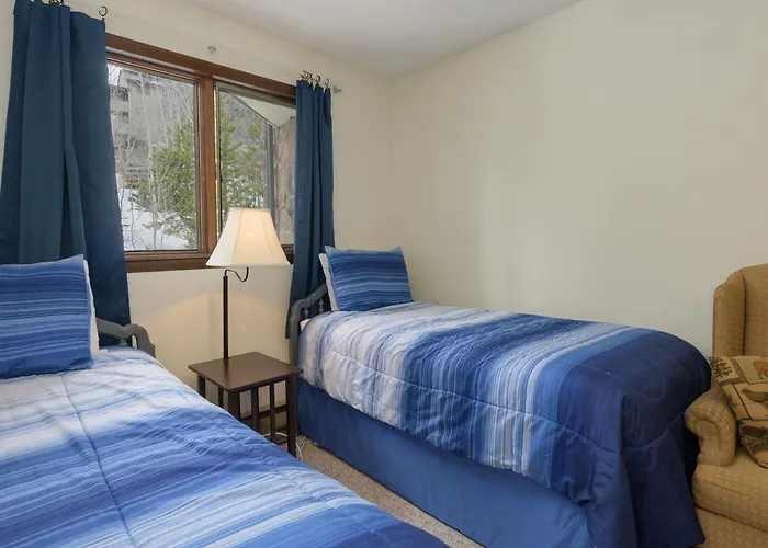 Hideaway Village Alpine 4