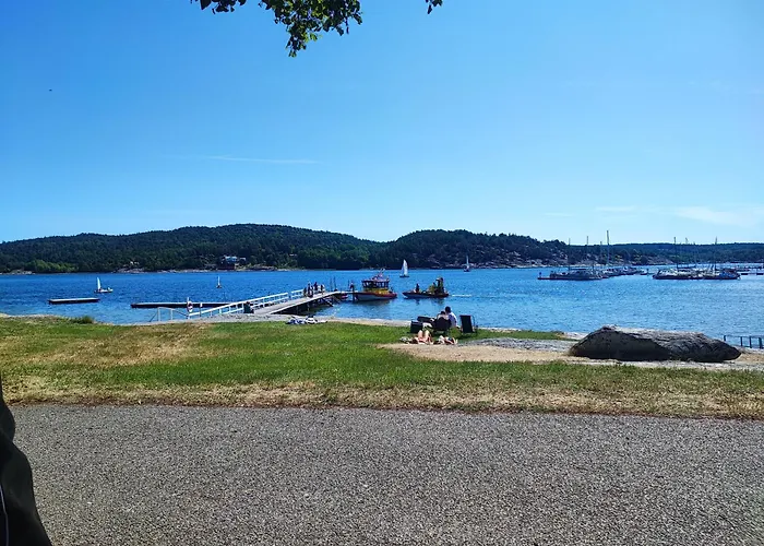 Villaidyll I Svanesund Naera Havet