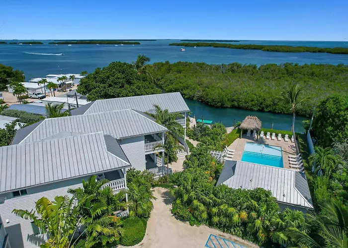 Isla Key Lime - Waterfront Boutique Resort, Htd Pool, Dock, Walkable