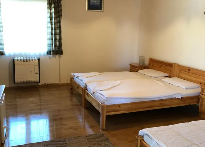 Tisza-Kert Vendeghaz -Tisza-Kert Vendeghaz II
