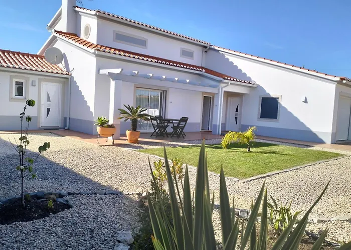 Villa Andorinha With Private Pool In A Quiet Area