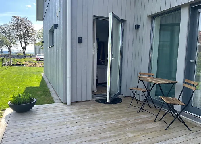 Boende Med Hotellkaensla I Populaera Skrea, Falkenberg