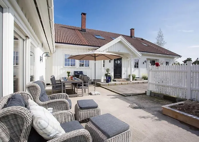 Sorlandsferie Naer Svaberg, Og Strender!