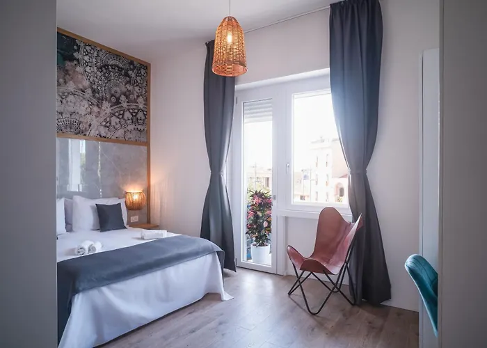 New Elegance Suites Guesthouse