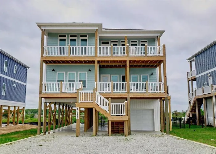 Luxurious 7Br Beach Home Ocean Views, Pool, Hot Tub